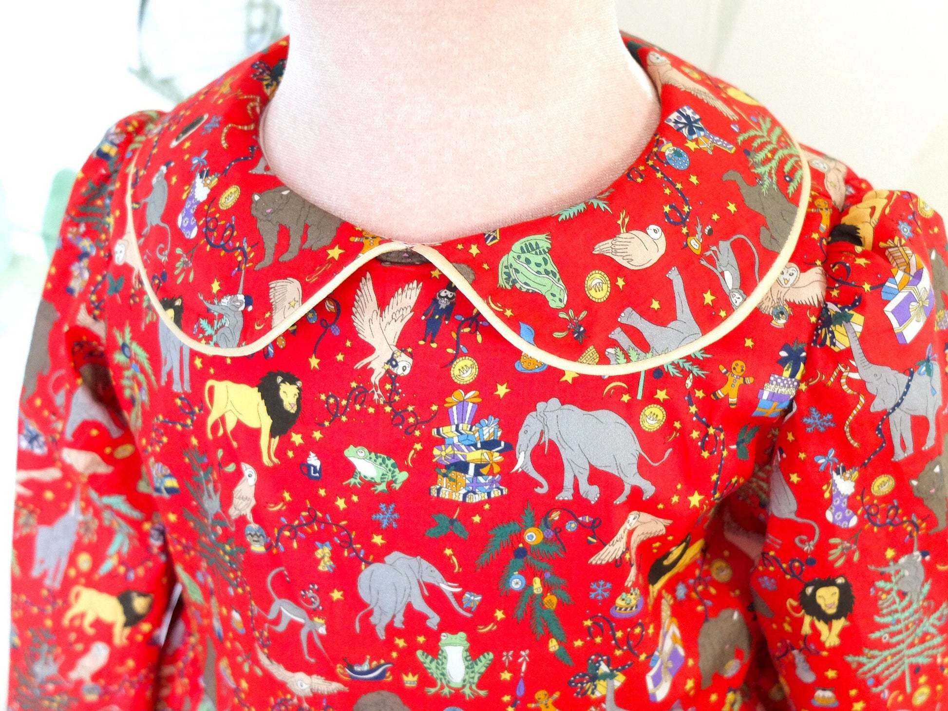 CHRISTMAS girl dress - Liberty of London Christmas dress - Christmas gift baby girls - Liberty cotton tana lawn - Long Sleeve Girl Dress